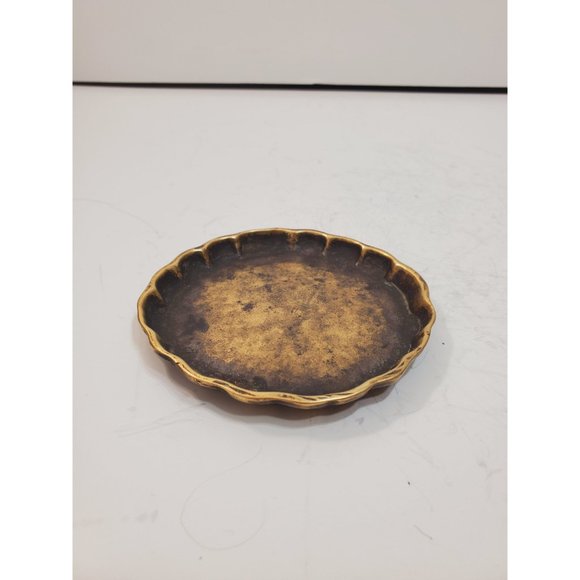 Vintage brass Plate,small small Plate, Trincket Plate, Carved brass Plate, brass - Picture 4 of 8